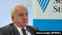 Šehić (na fotografiji, 14. decembar 2015.): Širok je koncept “srpskog sveta”