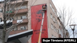 Autopsija kosovskih organa utvrdila je da je Astrit Dehari preminuo od gušenja, ali to nije ubedilo pokret Samoopredeljenje