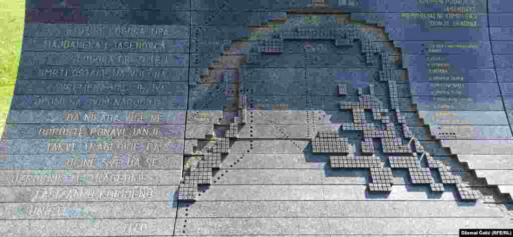 Najveći broj ljudi deportovanih u Jasenovac tu je i okončao život, mučenjem i likvidacijom. Memorijalni kompleks Donja Gradina u Bosni i Hercegovini 22 april 2021.