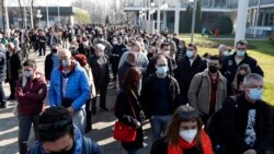 Vakcinacija studenata u Srbiji: Šta je problem?