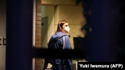 კრისცინა ციმანოუსკაია ტოკიოში, პოლონეთის საელჩოში, 2012 წლის 2 აგვისტო