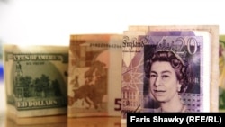 Dolari, euri i funte, ilustrativna fotografija