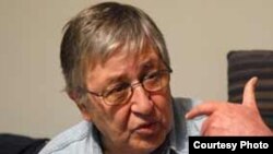 Vojin Dimitrijević: Mislim da sada, u ovome trenutku, obe strane žele da dobiju jedan odgovor koji bi im omogućio dalje pregovore. Foto: danas.rs