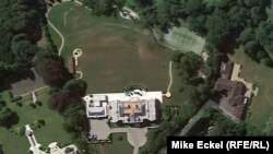 A Google Earth felvétele arról az angliai birtokról, amely Kairat Boranbajev kazah üzletember tulajdonában áll. Vételár: 39,9 millió dollár.