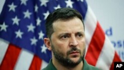 Președintele ucrainean Volodimir Zelenski la spitalul universitar Staten Island, unde sunt tratați militari ucraineni, New York, SUA, 18 septembrie 2023. 