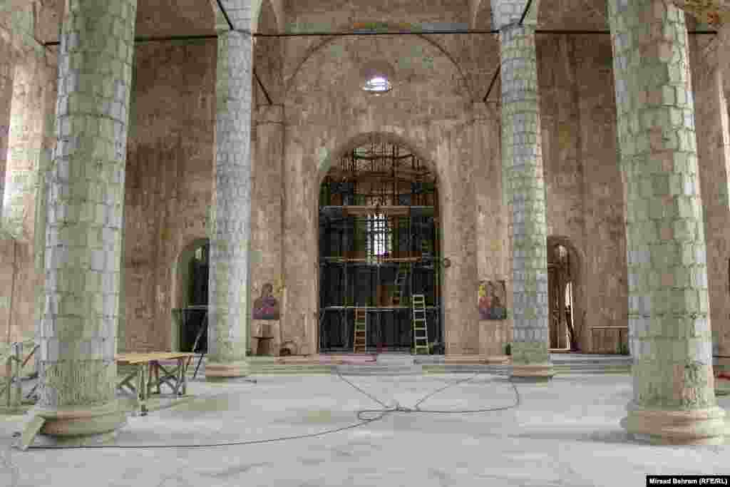 Unutrašnjost Saborne crkve Svete Trojice.