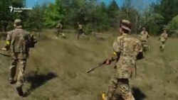 Ukrajinsku djecu obučavaju za rat