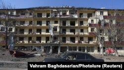  Shushi (Susa):clădire distrusă în cursul confruntării armeano-azeră din regiunea separatistă Nagorno-Karabah, 29 octombrie 2020. 