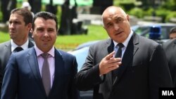Архивска фотографија-премиерите на Македонија и на Бугарија, Зоран Заев и Бојко Борисов