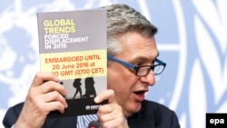 Komisioneri i Lartë për Refugjatë i OKB-së, Filippo Grandi, në prezantim të raportit 