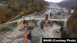 Izgradnja autoputa u koritu Tare