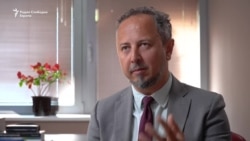 Трошановски - Во раскараниот свет на шпекулации умира вистината