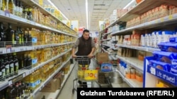 "U nekom tromjesečnom periodu, ne treba očekivati nestašice i probleme u snabdijevanju hranom na crnogorskom tržištu", navodi analitičar Vasilije Kostić (ilustrativna fotografija)