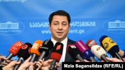 არჩილ თალაკვაძე, პარლამენტის თავმჯდომარე