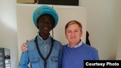 Moldova - Oleg Josanu, stabilit de 20 de ani în Italia, lucrează la Comisia Naţională pentru recunoasterea dreptului la protecţie internatională si azil politic a Prefecturilor din Vicenza, Verona și Treviso., aprilie 2020 