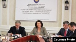 Në organizim të Presidentes së Republikës së Kosovës, zonjës Atifete Jahjaga u mbajt mbledhja inauguruese e Këshillit Kombëtar Kundër Korrupsionit.