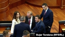 Poslanici Demokratske partije Kosova u Skupštini, Priština (foto-arhiv)