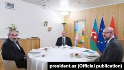 Никол Пашинян, Ильхам Алиев и Шарль Мишель