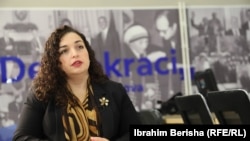 Вршителката на должноста претседател на Косово, спикерката на Собранието, Вјоса Османи 
