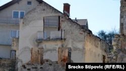 Obiteljska kuća Aleksandrovog oca još je porušena