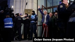 Unii dintre cei trimiși în judecată de Parchetul General sunt susținători de-ai lui Cîlin Georgescu. 