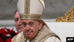 Papa Franja tokom božićne službe, 24. decembar 2024.