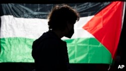 Tensiuni în creștere la universitățile americane. Studenții pro-palestinieni au ocupat o clădire la Columbia 