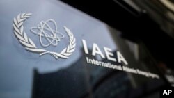 Teheran već dugo optužuje IAEA za pristrasnost i saradnju sa zapadnim silama i Izraelom protiv Irana.