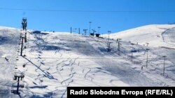 Скијачки центар Попова Шапка