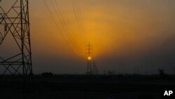 Ucraina și Republica Moldova și-au interconectat sistemele energetice cu cel european la scurt timp după începutul invaziei rusești în Ucraina din februarie 2022.