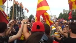 Dobro raspoloženje među demonstrantima u Skoplju