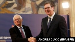 СРБИЈА - Високиот претставник на Европската унија за надворешна политика и безбедност Џозеф Борел со српскиот претседател Александар Вучиќ по нивниот состанок во Белград, Србија, 31 јануари 2020 година