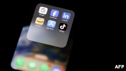 Facebook este rețeaua de socializare preferată de partidele din România pentru cumpărarea de reclame.