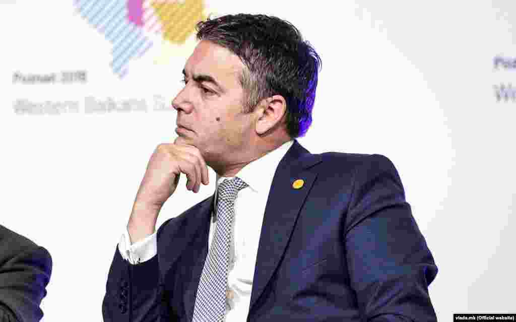 МАКЕДОНИЈА - Вицепремиерот за европски прашања Никола Димитров денеска повтори дека бугарското вето за почеток на преговори со Европската Унија, всушност не е само блокада кон земјата, туку и кон ЕУ. Тој рече и дека во Судот во Стразбур нема пресуди против нас за дискриминација на Бугари.