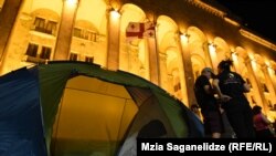 საპროტესტო კარავი საქართველოს პარლამენტის შენობასთან, 2021 წელი 