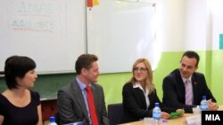 Вицепремиерот Васко Наумовски и британскиот амбасадор Кристофер Ивон учествуваа на Конференцијата за инвестирање во човечкиот капитал 