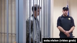 Jegor Žukov na saslušanju pred sudom u Moskvi 2. avgusta.