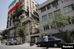 O clădire din Teheran avariată de atacurile israeliene, pe 25 iunie.