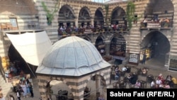 Hanul lui Hasan Pașa (construit între 1572-1575).