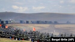 Kineski tenkovi na oko 250 kilometara južno od ruskog grada Čita na vojnim vežbama Vostok 2018 u septembru 2018.