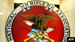 најавени построги ограничувања на носењето оружје во САД