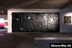 “Украинская Герника” Оксаны Мась в экспозиции выставки “Хрупкое”