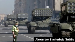 Повеќекратни ракетни фрлачи TOS-1A Buratino