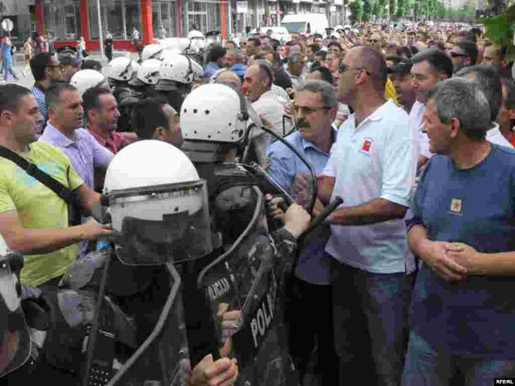 Crna Gora - Protest radnika Aluminijuma - Krajem maja je u Podgorici zabilježen protest radnika aluminijuma. Foto:Savo Prelević, RFE/RL