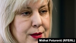 Dunja Mijatović, az Európa Tanács emberi jogi biztosa egy szarajevói médiakonferencián 2019. december 6-án
