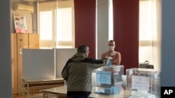 Glasanje na parlamentarnim i predsedničkim izborima u Srbiji, 3. april 2022.