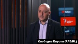 Атанас Славов в студиото на Свободна Европа