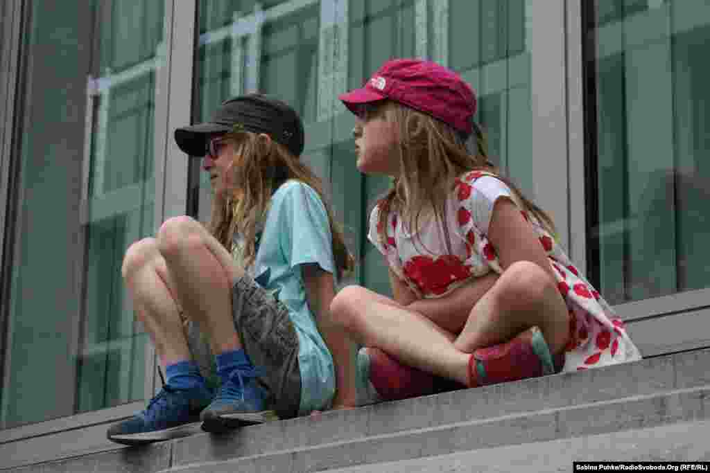 Бельгійці прийшли на парад разом із дітьми