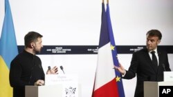 Predsednici Ukrajine i Francuske, Volodimir Zelenski i Emeanuel Makron, u Parizu, 26. mart 2025.