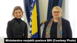 Laura Lungarotti i Bisera Turković, Sarajevo (5. februar)